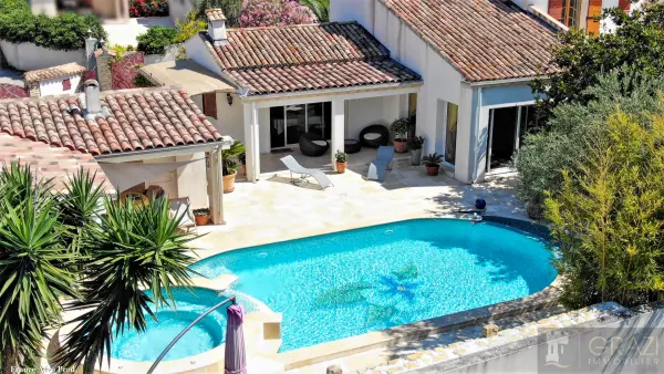 Sanary-sur-Mer 83110 – Vente maison/villa 6&nbsp;pièces 4&nbsp;chambres