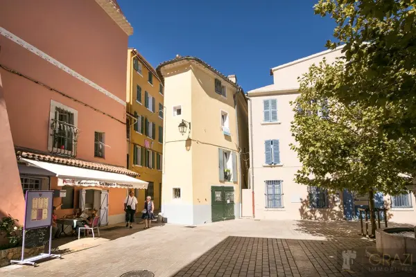 Ollioules 83190 – Vente immeuble