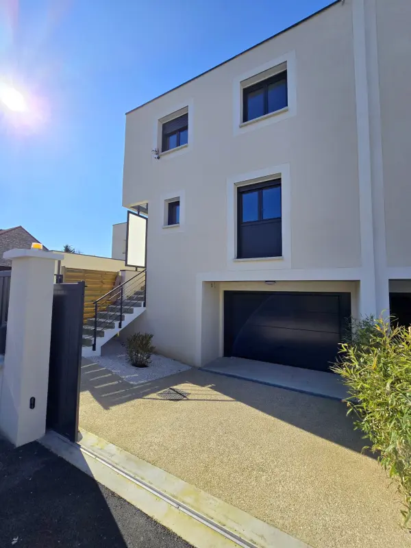 Chennevières-sur-Marne 94430 – Vente maison/villa 5&nbsp;pièces 4&nbsp;chambres