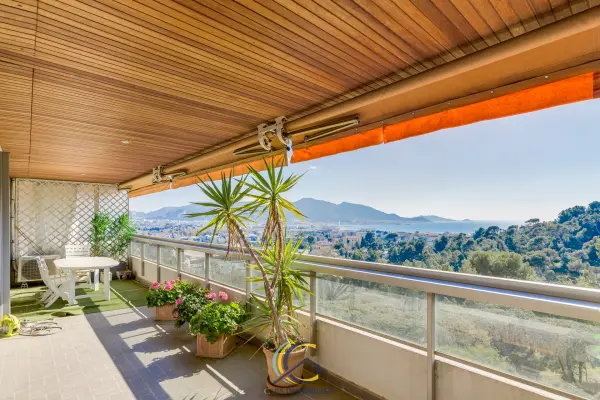 Marseille 13008 – Vente appartement 4&nbsp;pièces 3&nbsp;chambres