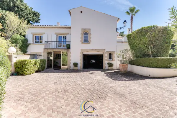 Allauch 13190 – Vente de prestige maison/villa 7&nbsp;pièces 4&nbsp;chambres