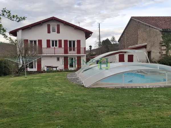 Saint-Jean-le-Vieux 64220 – Vente maison/villa 6&nbsp;pièces 4&nbsp;chambres