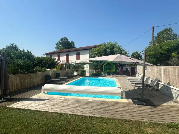 Saint-Palais 64120 – Vente maison/villa 15&nbsp;pièces 9&nbsp;chambres