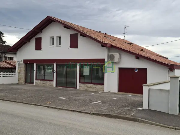 Saint-Palais 64120 – Location local 3&nbsp;pièces