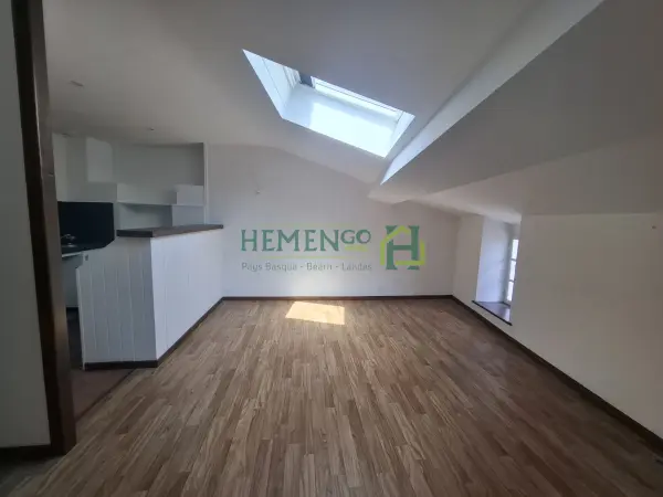 Saint-Palais 64120 – Location appartement 2&nbsp;pièces 1&nbsp;chambre