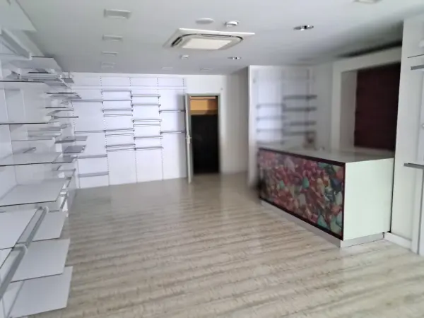 Auch 32000 – Location local
