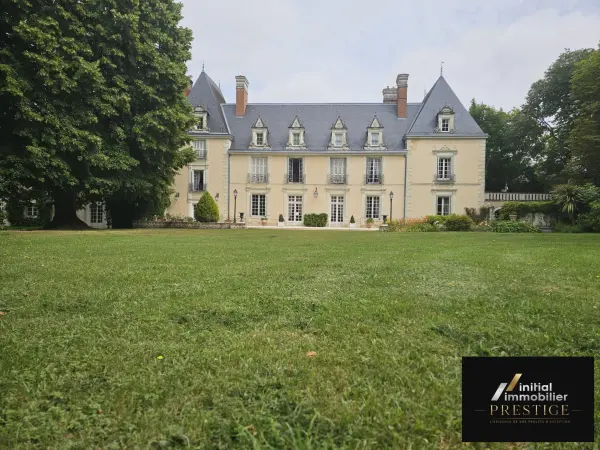 Tours 37000 – Vente chateau 20&nbsp;pièces 15&nbsp;chambres