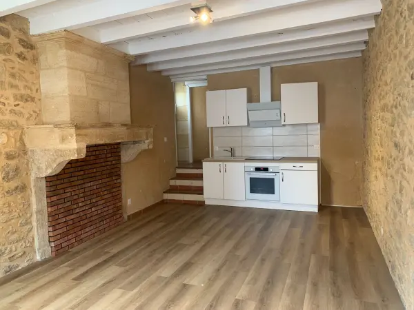 Sauveterre-de-Guyenne 33540 – Location appartement 3&nbsp;pièces 1&nbsp;chambre