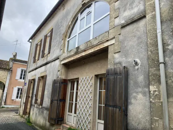 Sauveterre-de-Guyenne 33540 – Location maison/villa 7&nbsp;pièces 4&nbsp;chambres