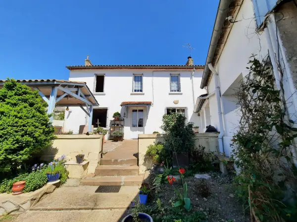 Saint-Vincent-de-Pertignas 33420 – Vente maison/villa 6&nbsp;pièces 4&nbsp;chambres