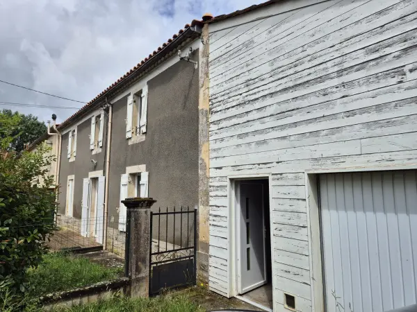 Sauveterre-de-Guyenne 33540 – Vente maison/villa 4&nbsp;pièces 3&nbsp;chambres