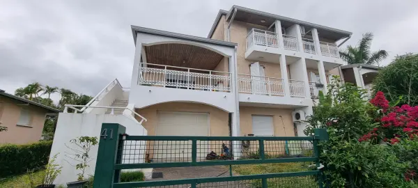 Saint-Denis 97490 – Vente maison/villa 6&nbsp;pièces 5&nbsp;chambres