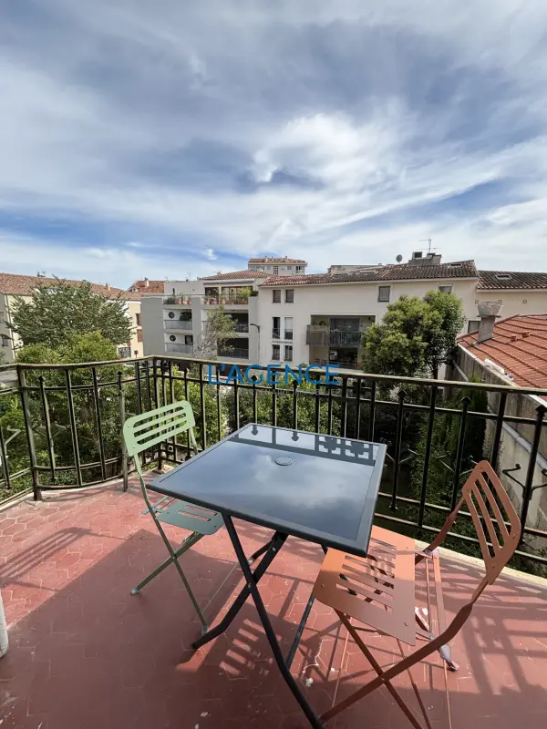 Hyères 83400 – Vente appartement 5&nbsp;pièces 4&nbsp;chambres