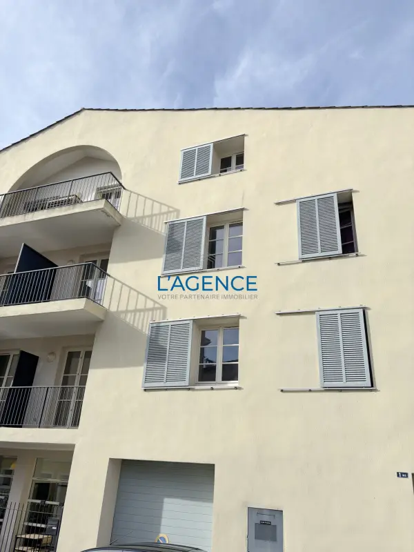 Hyères 83400 – Vente appartement 2&nbsp;pièces 1&nbsp;chambre