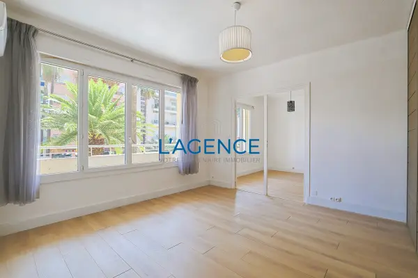 Hyères 83400 – Vente appartement 2&nbsp;pièces 1&nbsp;chambre