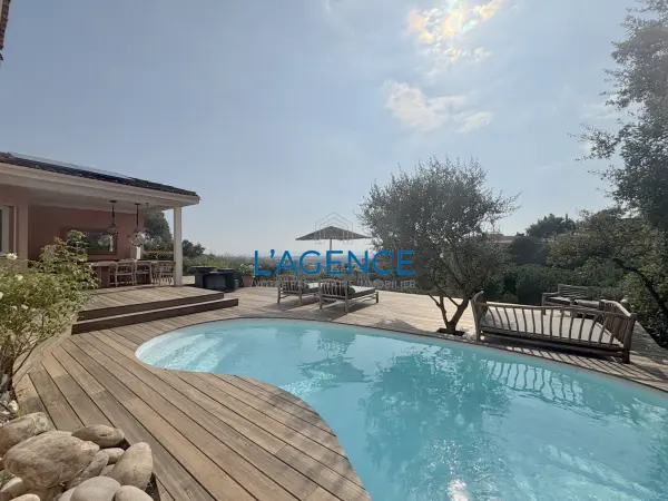 Hyères 83400 – Vente maison/villa 5&nbsp;pièces 4&nbsp;chambres