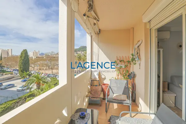 Hyères 83400 – Vente appartement 4&nbsp;pièces 3&nbsp;chambres