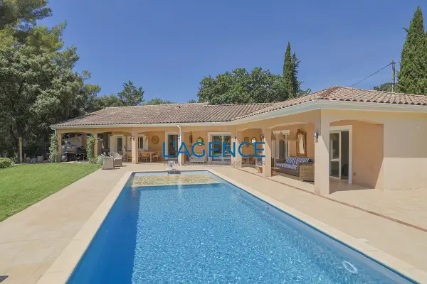 Solliès-Pont 83210 – Vente maison/villa 5&nbsp;pièces 4&nbsp;chambres