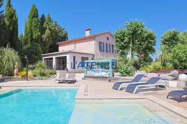 Cuers 83390 – Vente maison/villa 6&nbsp;pièces 5&nbsp;chambres