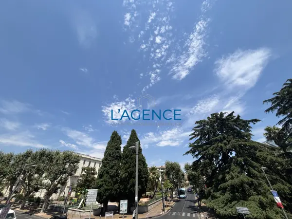 Hyères 83400 – Vente appartement 2&nbsp;pièces 1&nbsp;chambre