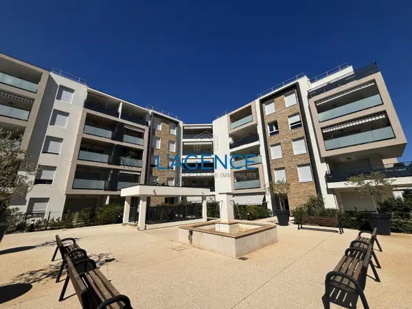 Hyères 83400 – Vente appartement 2&nbsp;pièces 1&nbsp;chambre