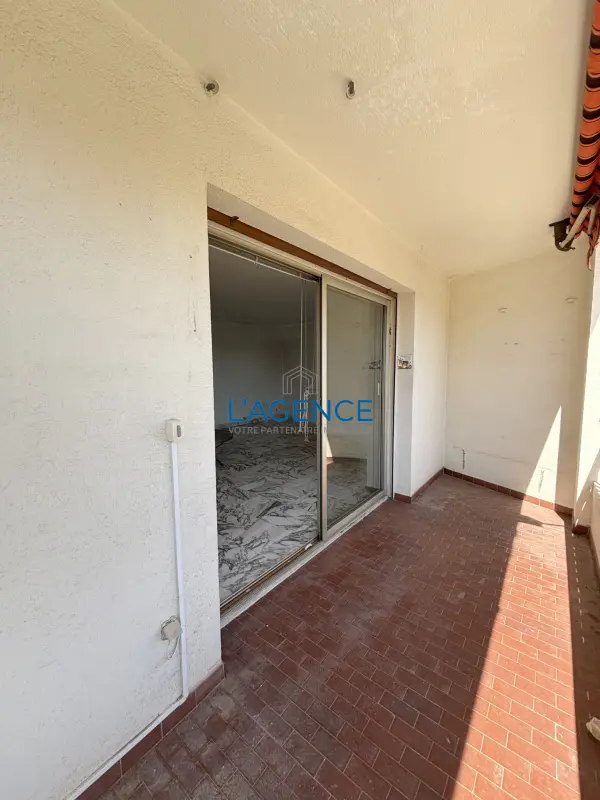 Hyères 83400 – Vente appartement 4&nbsp;pièces 3&nbsp;chambres