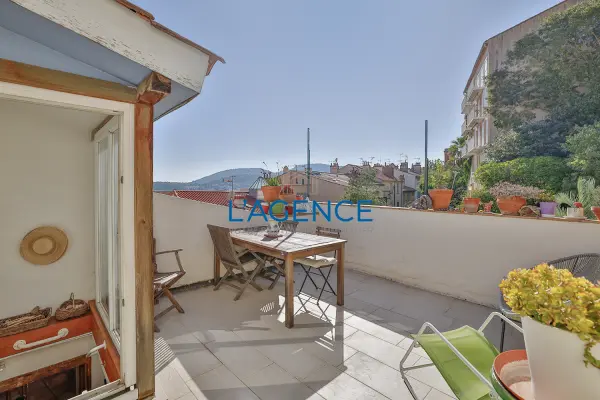 Hyères 83400 – Vente appartement 3&nbsp;pièces 2&nbsp;chambres