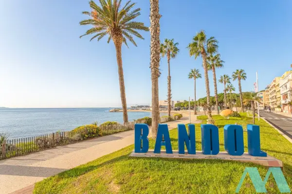 Bandol 83150 – Vente appartement 3&nbsp;pièces 2&nbsp;chambres