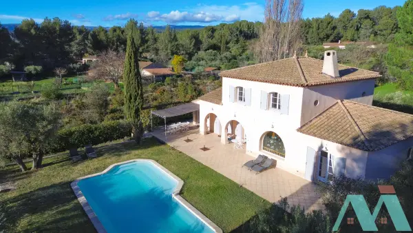 Le Beausset 83330 – Vente de prestige maison/villa 5&nbsp;pièces 4&nbsp;chambres