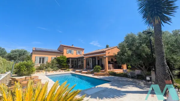 Le Castellet 83330 – Vente de prestige maison/villa 5&nbsp;pièces 4&nbsp;chambres