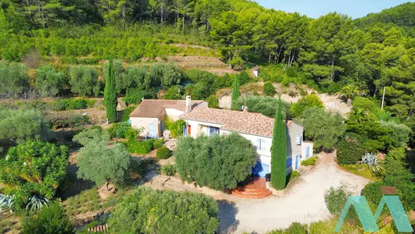 Le Beausset 83330 – Vente maison/villa 7&nbsp;pièces 4&nbsp;chambres