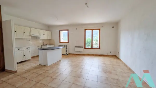 Signes 83870 – Vente appartement 4&nbsp;pièces 3&nbsp;chambres