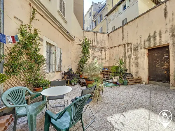 Marseille 13002 – Location appartement 3&nbsp;pièces 2&nbsp;chambres