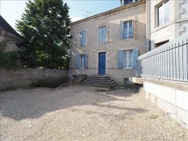 Marmande 47200 – Vente immeuble