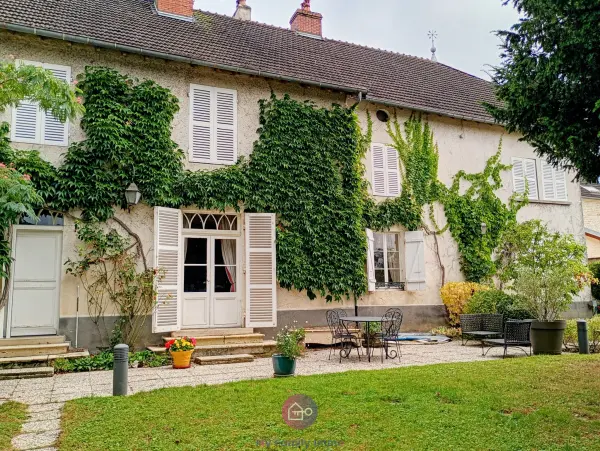Dampierre-sur-Salon 70180 – Vente maison/villa 11&nbsp;pièces 5&nbsp;chambres