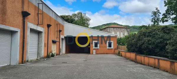 Thueyts 07330 – Vente inconnu