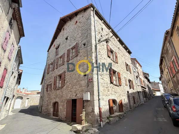 Saugues 43170 – Vente maison/villa 8&nbsp;pièces 4&nbsp;chambres