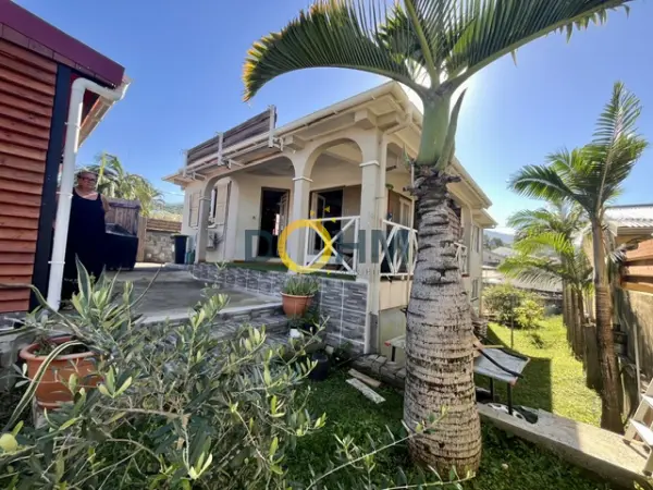 Saint-Joseph 97480 – Vente maison/villa 6&nbsp;pièces 5&nbsp;chambres