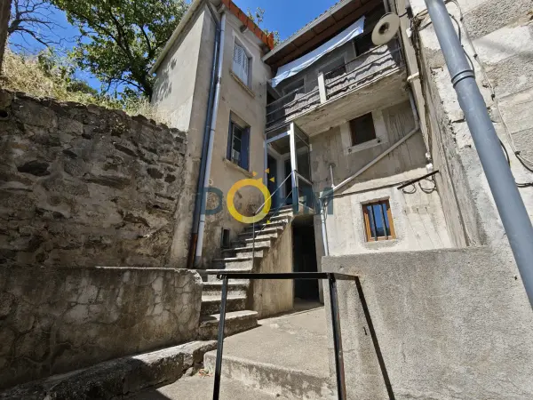 Vialas 48220 – Vente appartement 8&nbsp;pièces 4&nbsp;chambres
