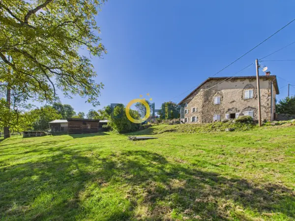 Grandval 63890 – Vente maison/villa 10&nbsp;pièces 3&nbsp;chambres