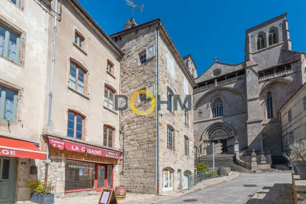 La Chaise-Dieu 43160 – Vente maison/villa 20&nbsp;pièces 12&nbsp;chambres