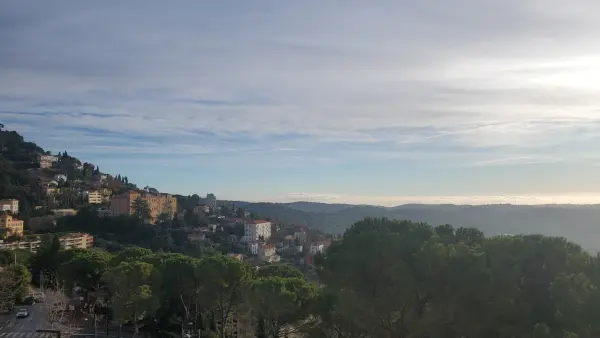 Grasse 06130 – Location appartement 3&nbsp;pièces 2&nbsp;chambres