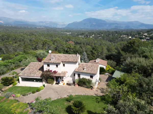 Valbonne 06560 – Vente maison/villa 8&nbsp;pièces 4&nbsp;chambres