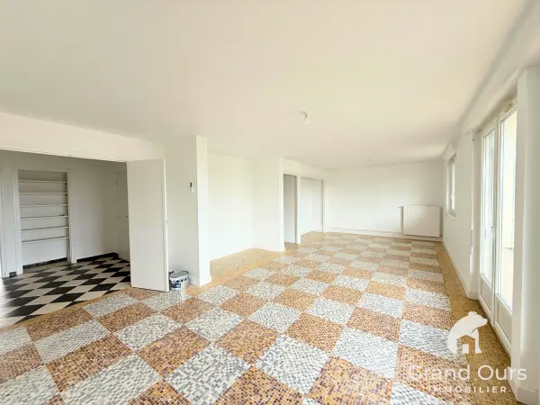 Yzeure 03400 – Vente appartement 5&nbsp;pièces 3&nbsp;chambres