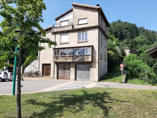 Le Cheylard 07160 – Vente appartement 3&nbsp;pièces 2&nbsp;chambres