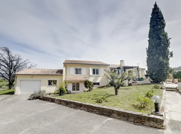 Valdurenque 81090 – Vente maison/villa 8&nbsp;pièces 5&nbsp;chambres