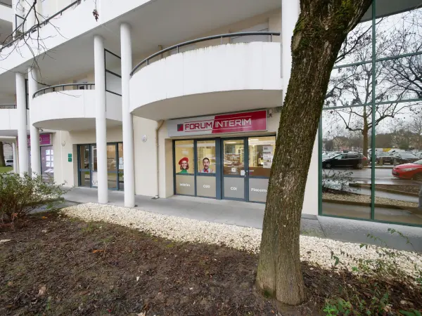 Annecy 74000 – Location local