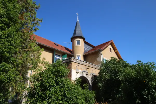 Serbannes 03110 – Vente maison/villa 7&nbsp;pièces 5&nbsp;chambres
