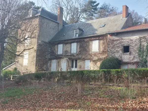 Busset 03270 – Vente maison/villa 12&nbsp;pièces 7&nbsp;chambres