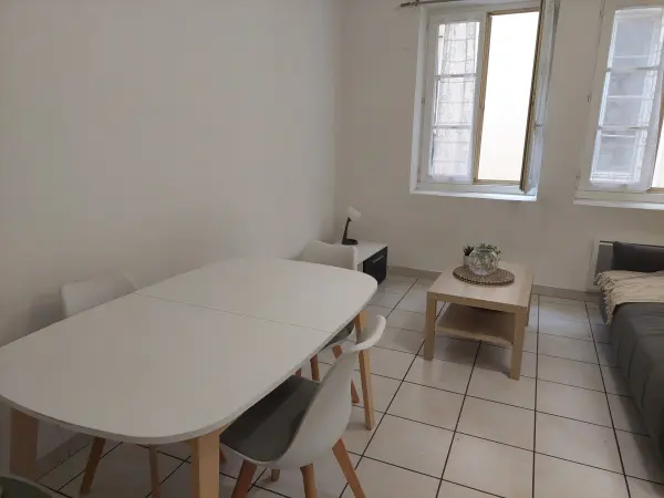 Nîmes 30000 – Location appartement 2&nbsp;pièces 1&nbsp;chambre